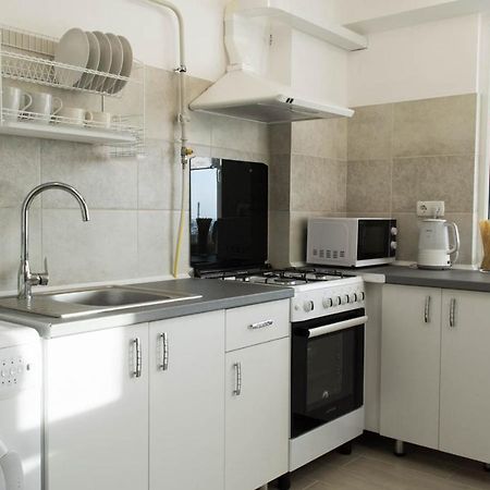 Cozy 2-Room Apartment On Zhvanetsky Boulevard Odessa Ngoại thất bức ảnh