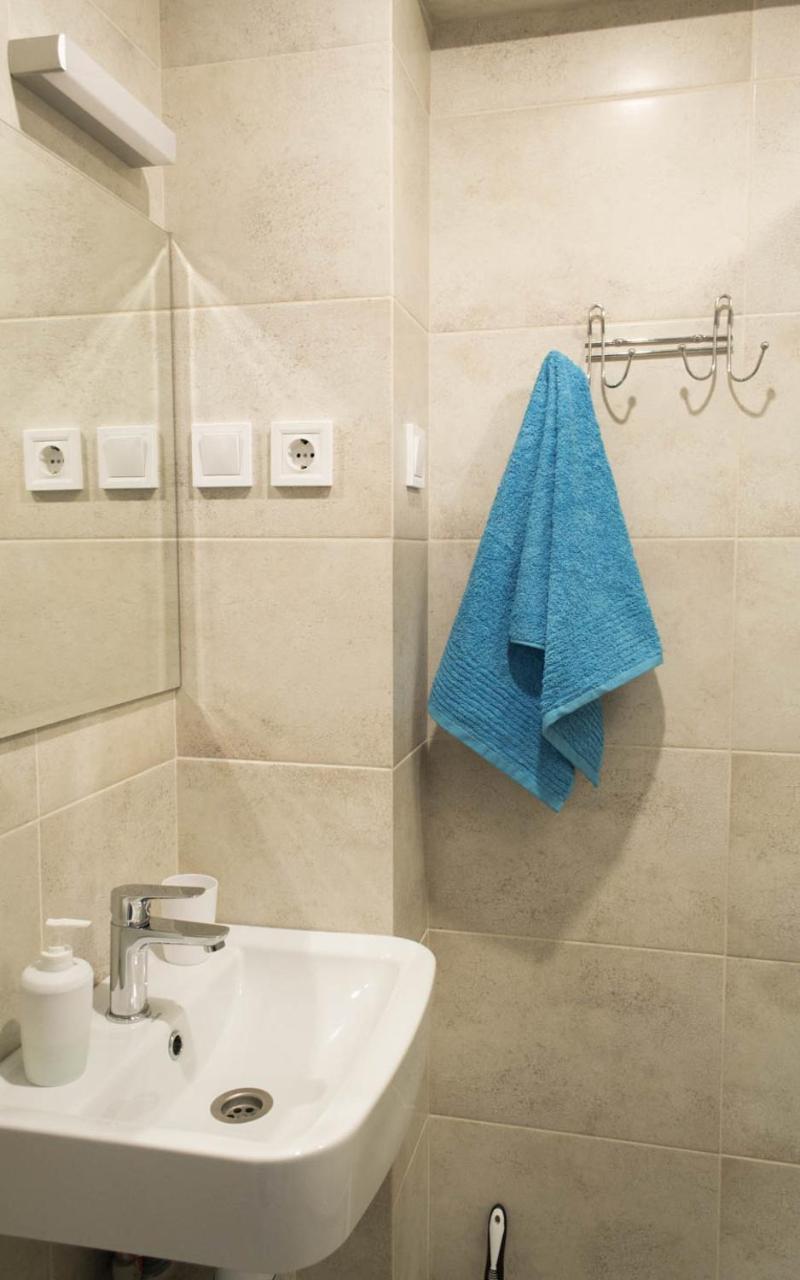Cozy 2-Room Apartment On Zhvanetsky Boulevard Odessa Ngoại thất bức ảnh