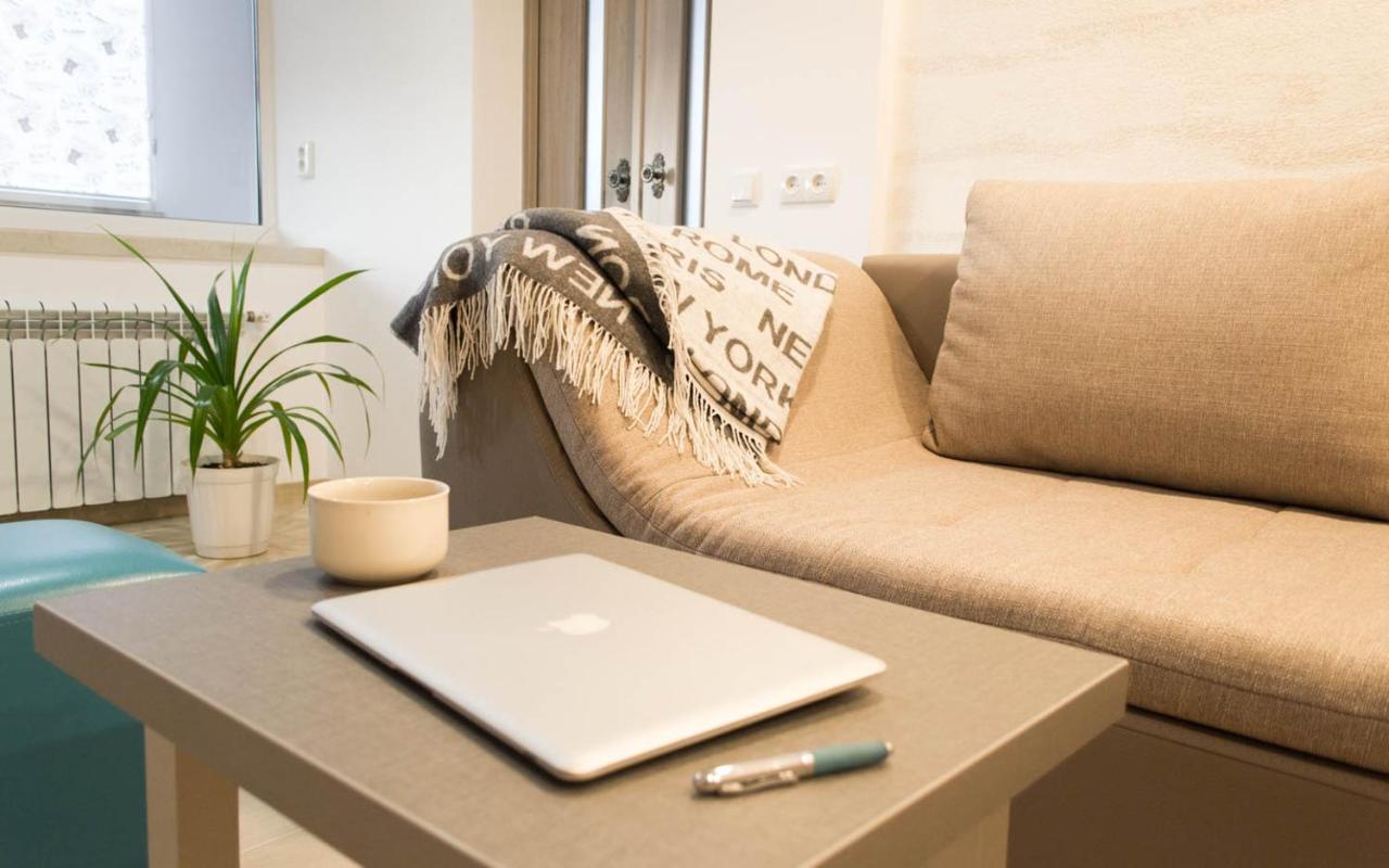 Cozy 2-Room Apartment On Zhvanetsky Boulevard Odessa Ngoại thất bức ảnh